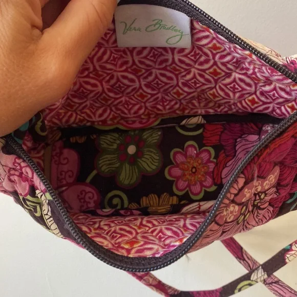☀️Vera Bradley Small adjustable strap purse 👛 - Picture 8 of 10